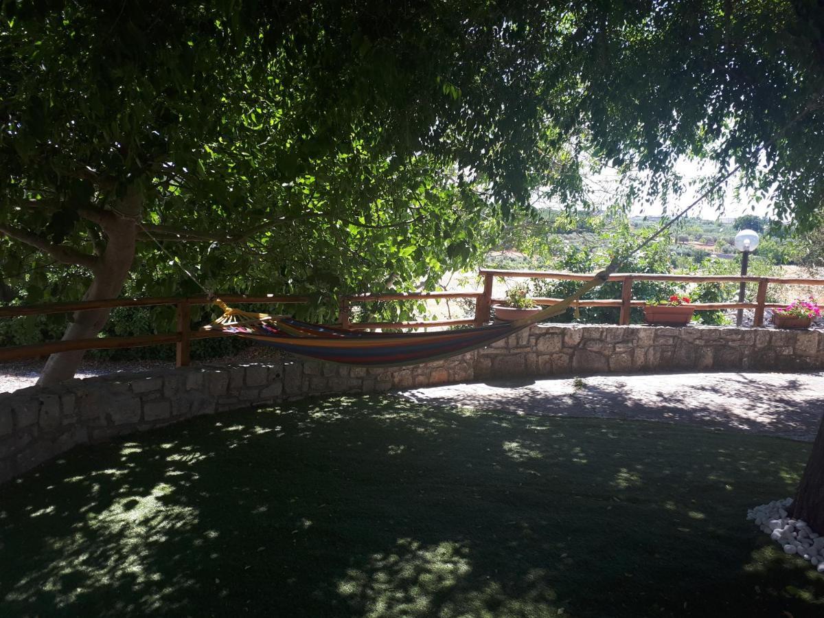 Trulli Di Rosa Villa Locorotondo Exterior photo