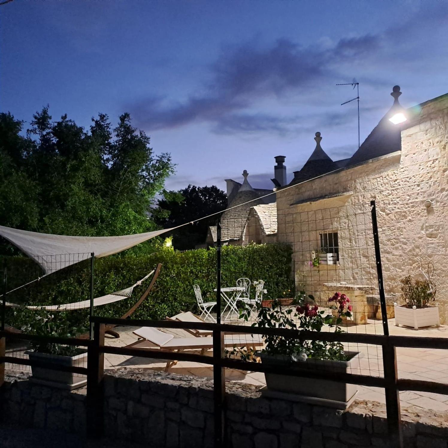 Trulli Di Rosa Villa Locorotondo Exterior photo