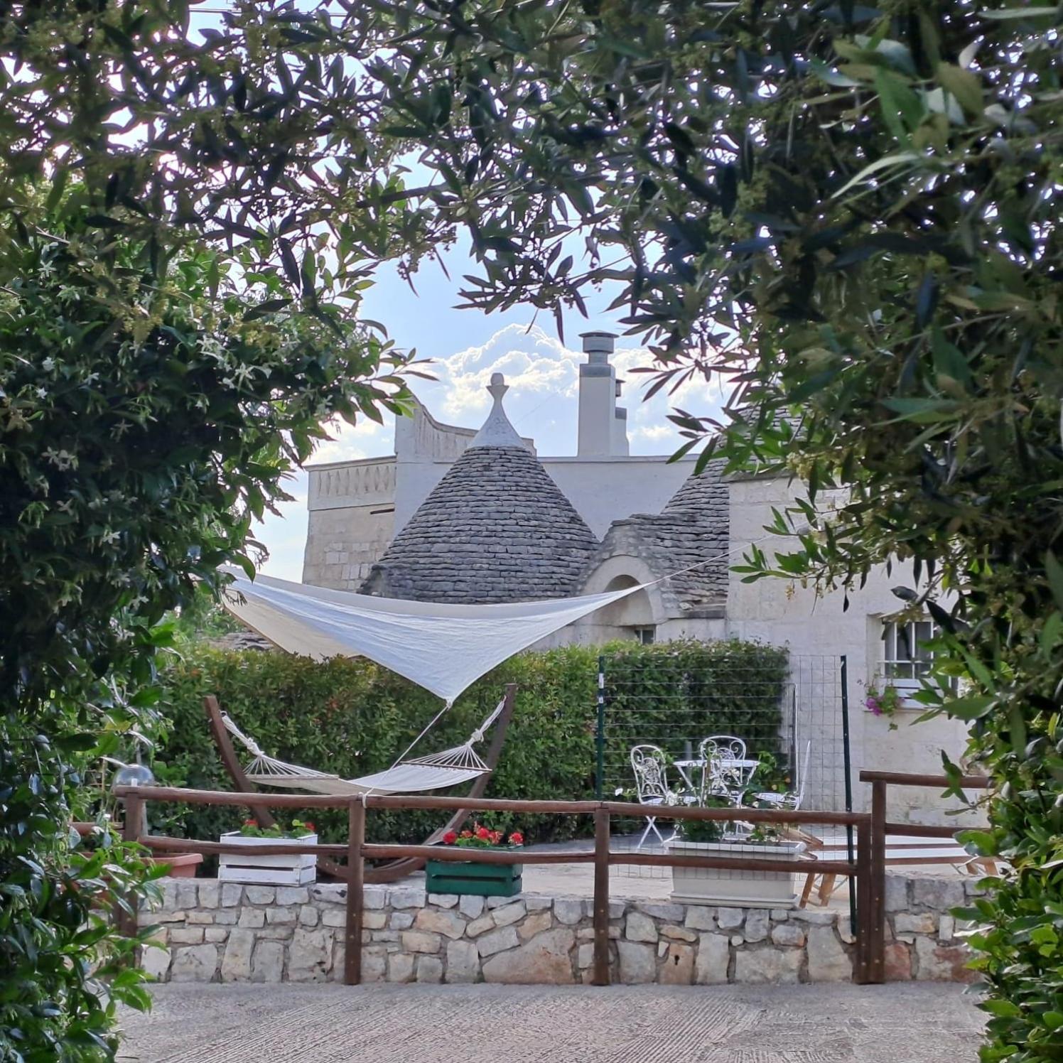 Trulli Di Rosa Villa Locorotondo Exterior photo