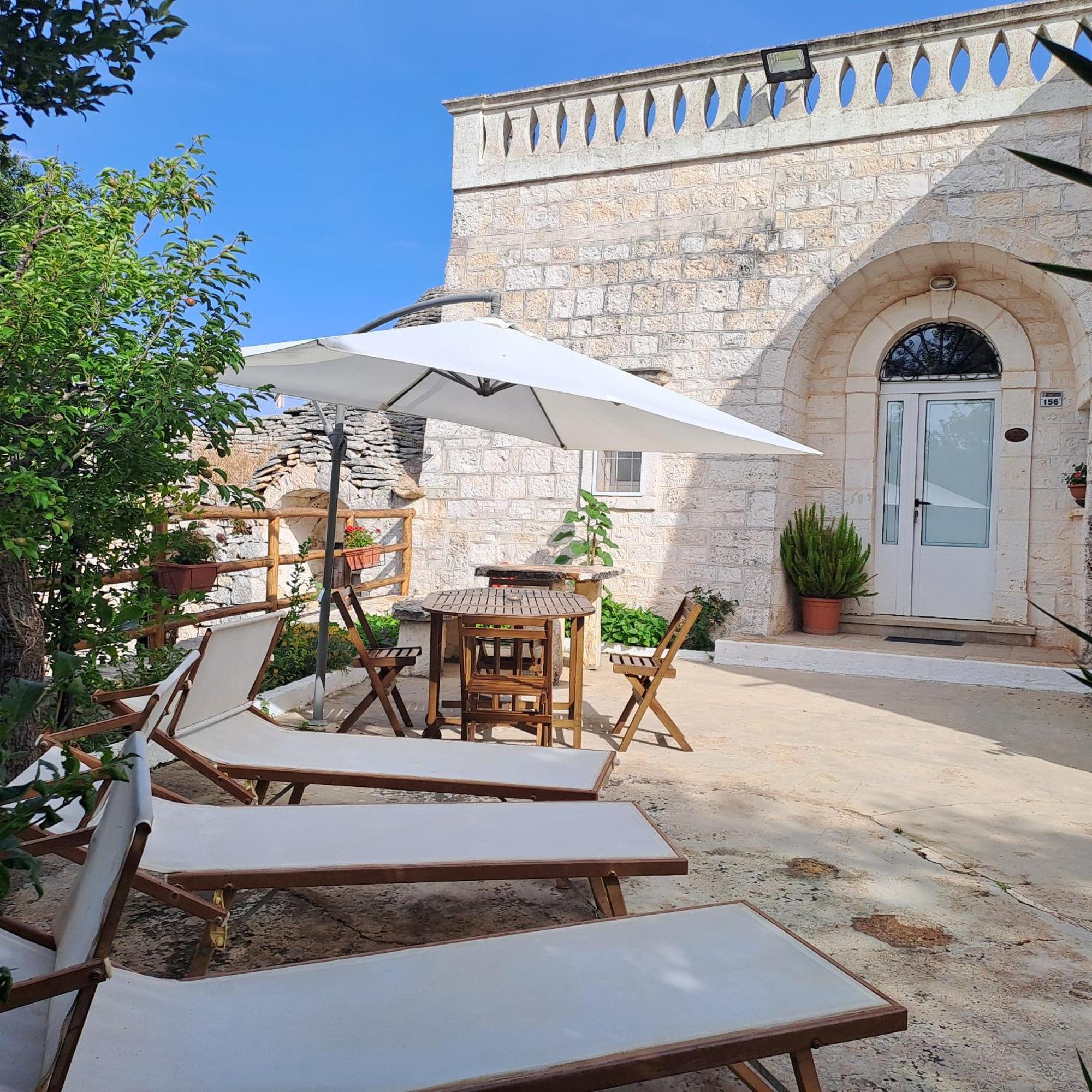 Trulli Di Rosa Villa Locorotondo Exterior photo