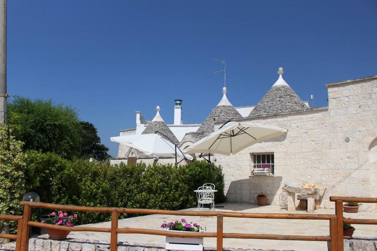 Trulli Di Rosa Villa Locorotondo Exterior photo