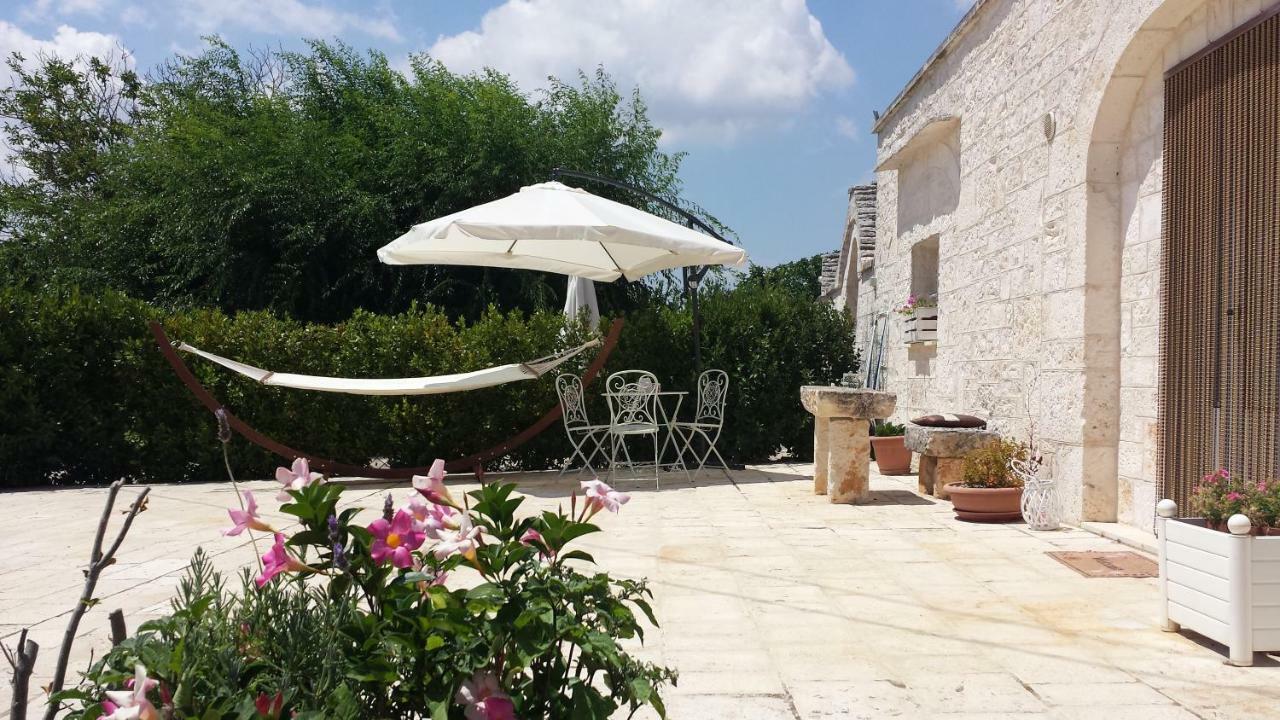 Trulli Di Rosa Villa Locorotondo Exterior photo