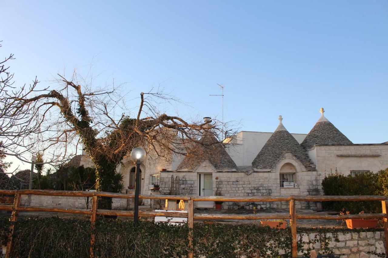 Trulli Di Rosa Villa Locorotondo Exterior photo