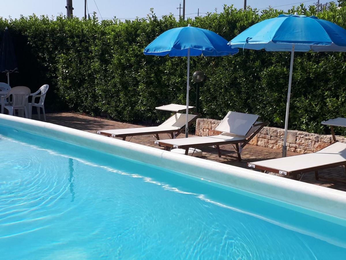 Trulli Di Rosa Villa Locorotondo Exterior photo